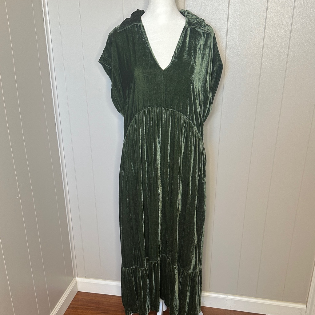 *New* Double D Ranch Velvet Two Step Dress Medium